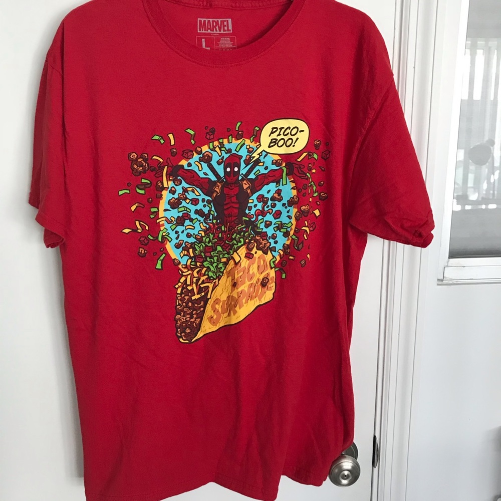 Marvel T-shirt size Large.